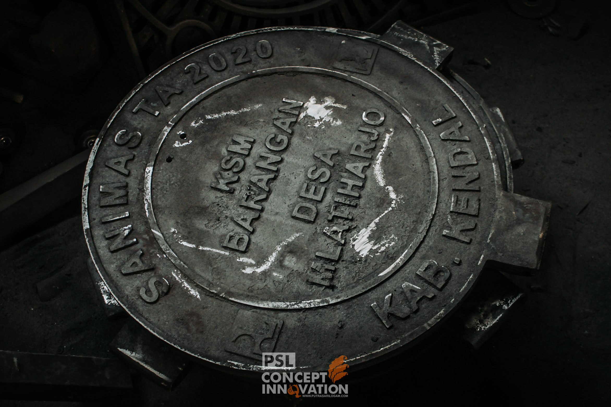 manhole cover