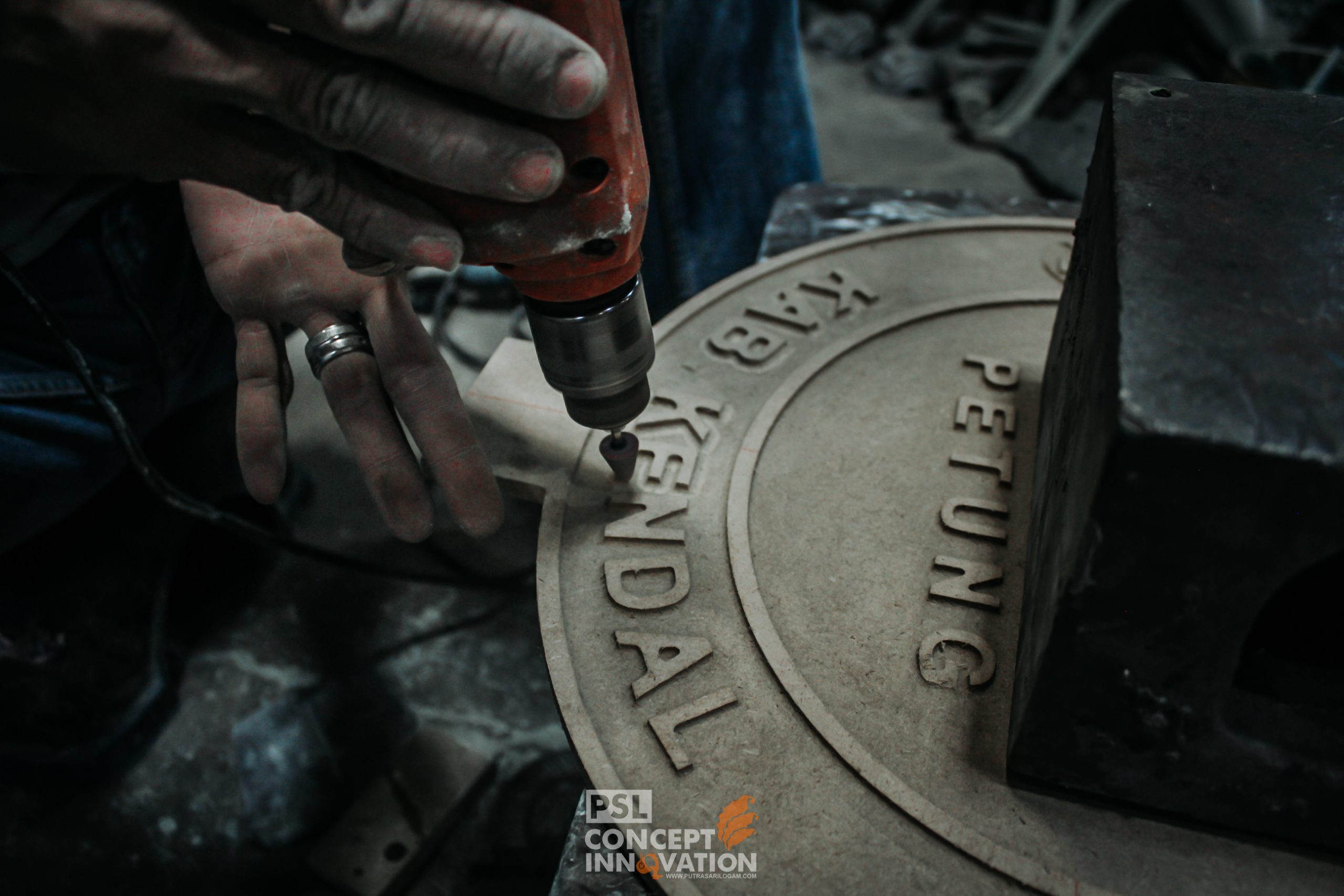 manhole cover kendal