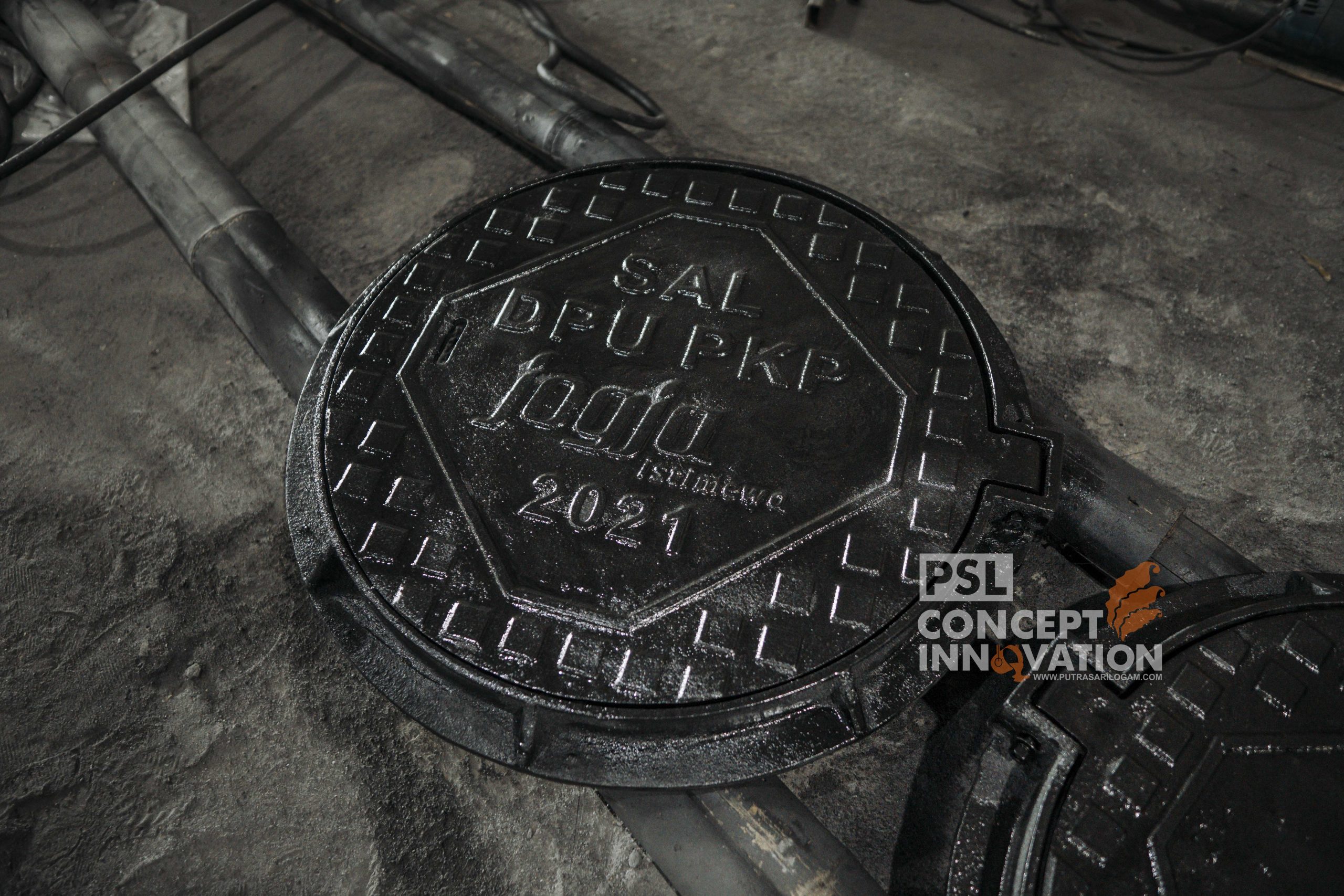 manhole cover antique