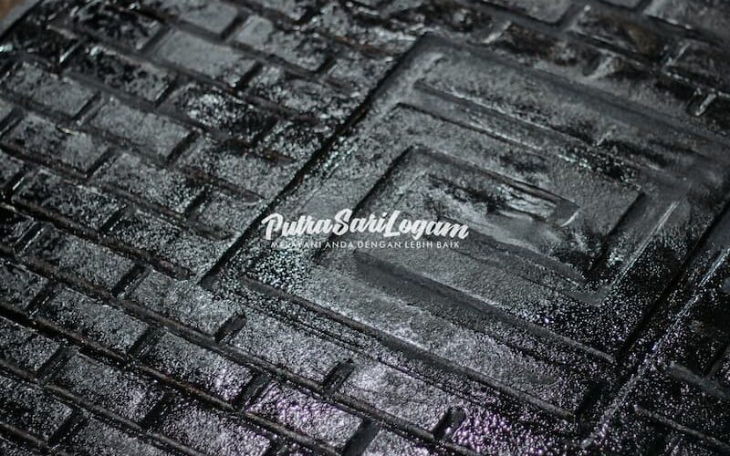 Fungsi Pola Tekstur Permukaan Cover Manhole 